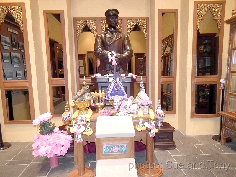 day6 nordkap 0081.jpg - the Thai chapel